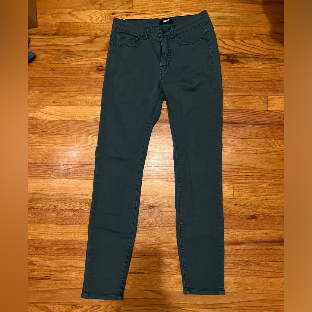 BDG forest green jeans/pants size 27